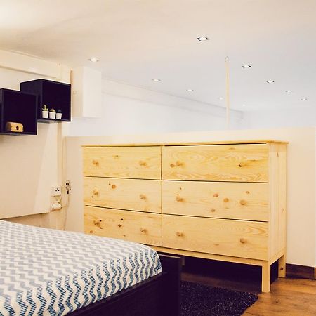 Lollipop Flats City Centre Suite Мадрид Экстерьер фото