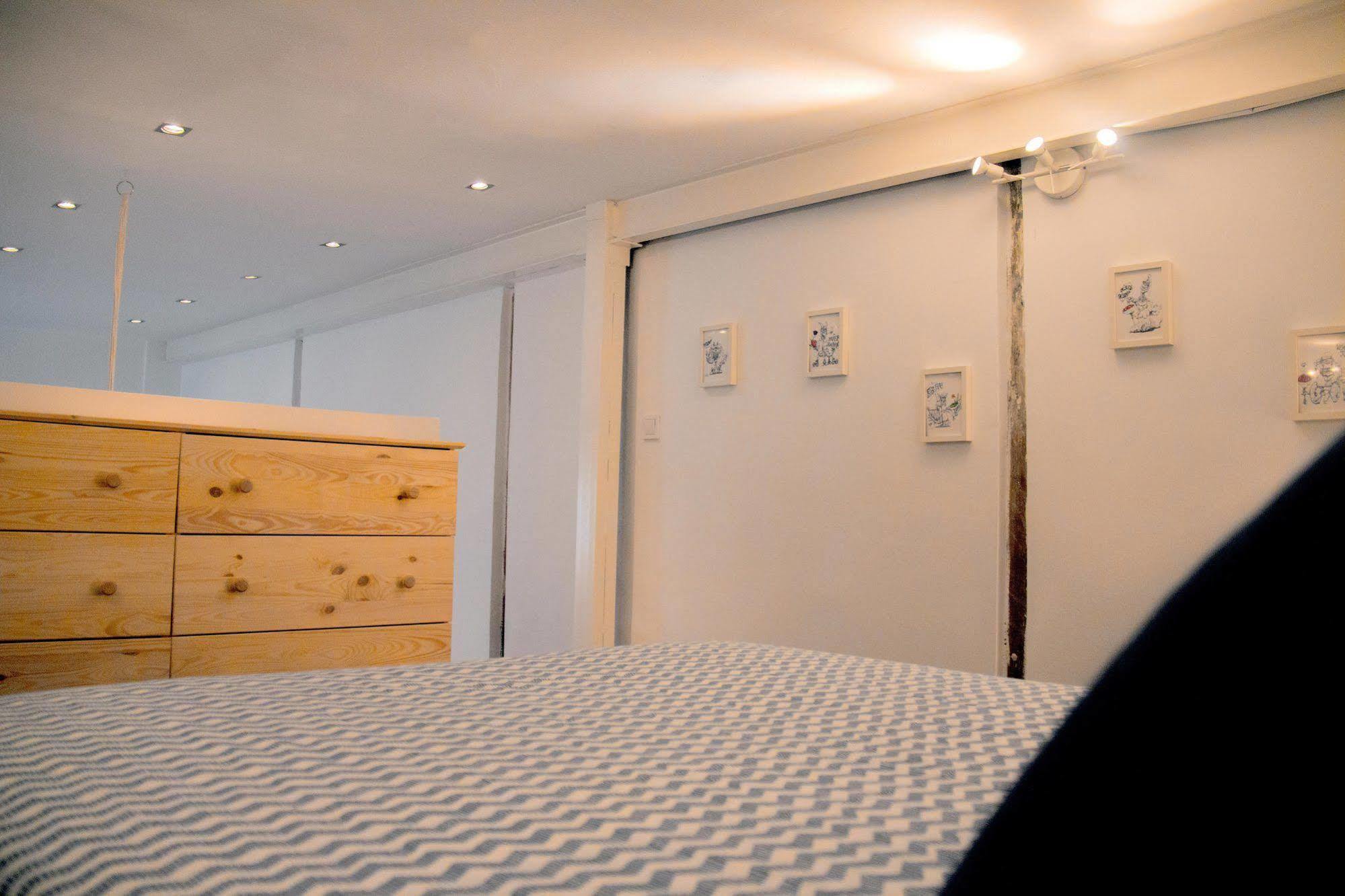 Lollipop Flats City Centre Suite Мадрид Экстерьер фото