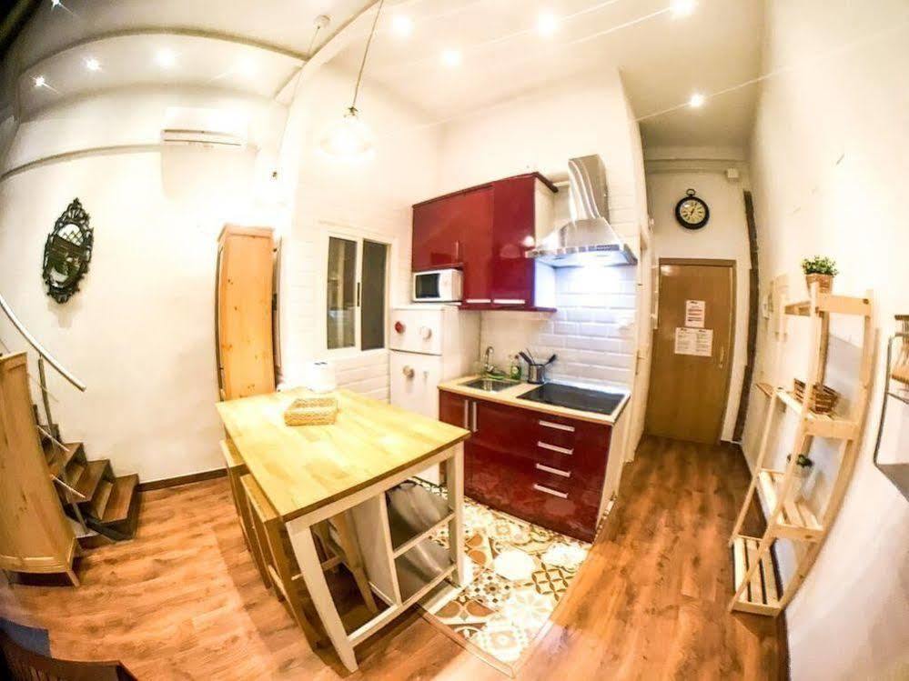 Lollipop Flats City Centre Suite Мадрид Экстерьер фото
